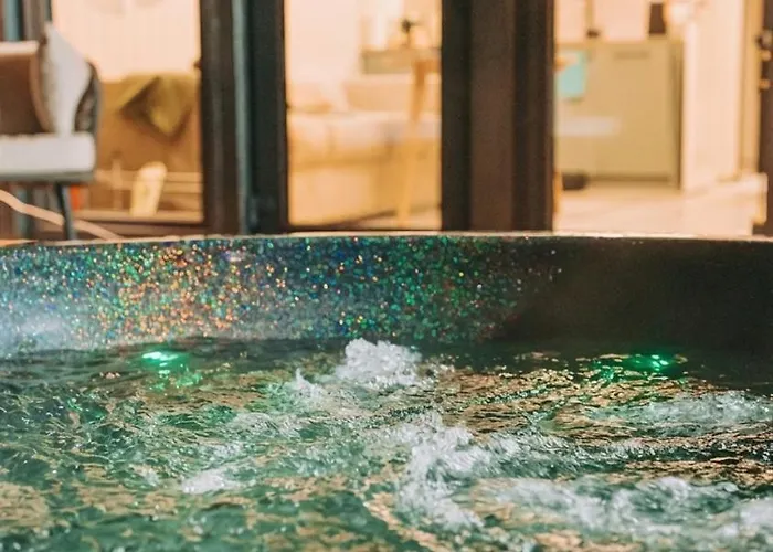 Cozy In - Sauna Included, Hot Tub 60 Eur