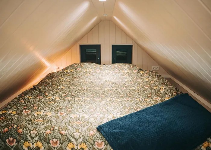 Будинок відпочинку Cozy In - Sauna Included, Hot Tub 60 Eur