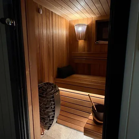 Vakantiehuis Cozy In - Sauna Included, Hot Tub 60 Eur *